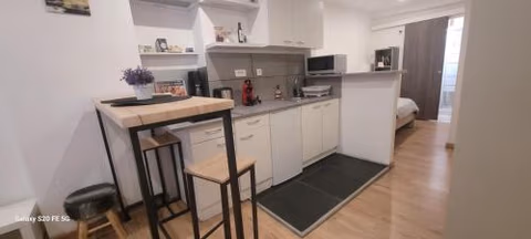 Studio Petit Battant Wifi Supercentre Très calme — foto 1
