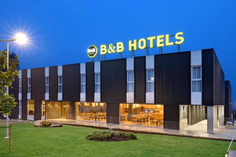 B&B HOTEL Santiago Milladoiro — foto 1