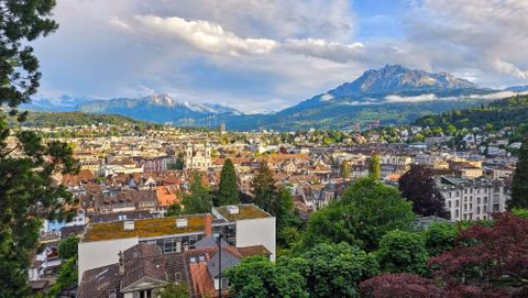 Premium Apartment mit Pilatus Sicht — foto 9