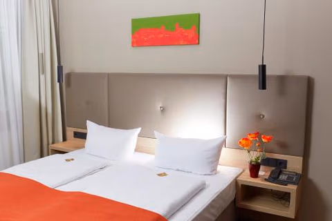 Hotel Alpha — foto 1