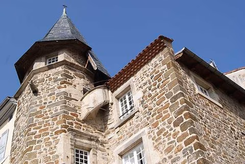 Maison au Loup — photo 1