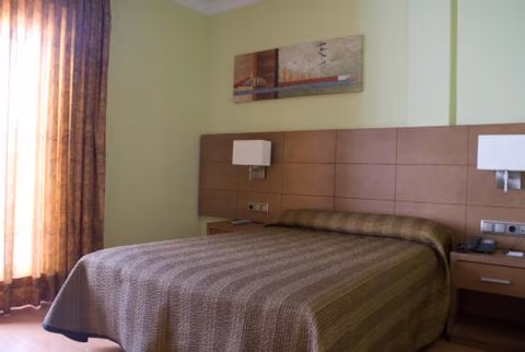 Hotel 4C Puerta Europa — foto 2