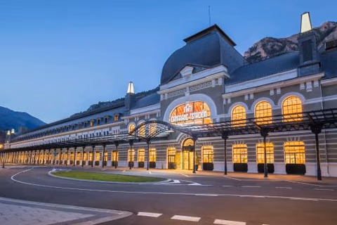 Canfranc Estación, a Royal Hideaway Hotel - Gran Lujo — foto 2
