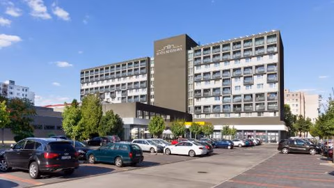 Hotel Bratislava — photo 1
