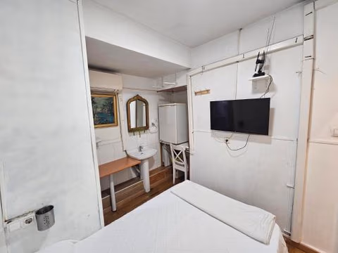 HOSTAL DANIEL — photo 5