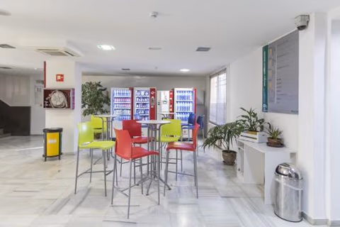 Albergue Inturjoven Granada — photo 3
