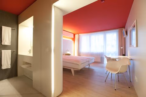 Hotel Dom, zentral - herzlich - sozial engagiert — foto 1