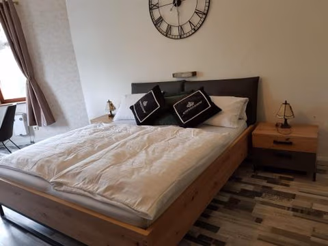 Hotelzimmer im alten Reihenhaus auf der Stadtmauer — foto 3