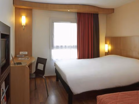ibis Beaune Centre — foto 3