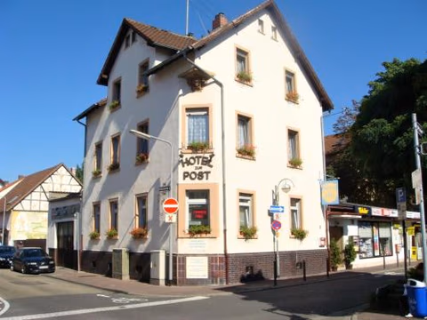 Hotel zur Post Schwanheim — foto 1