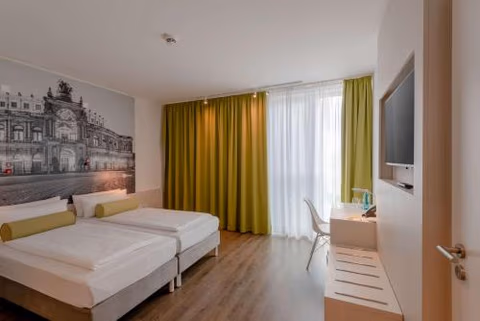 Super 8 by Wyndham Dresden — photo 3