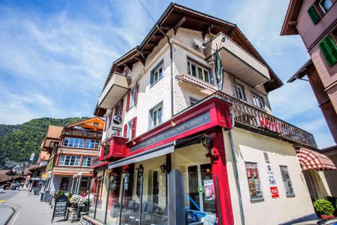 Hotel Tell and Apartments — foto 1