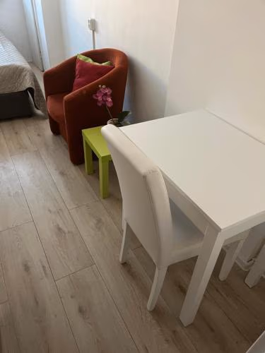 Budget Single Room Old Town — photo 3
