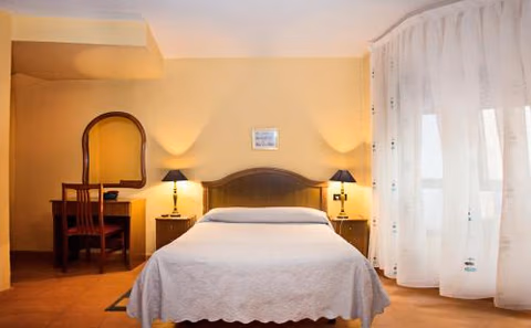 Hostal Guzmán el Bueno — foto 1