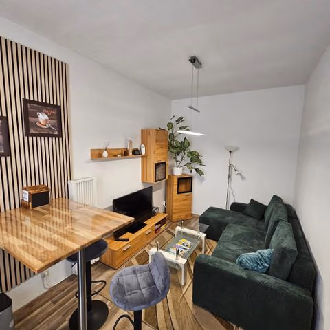 Max's Hinterhaus — photo 1