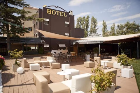Hotel Don Carlos — foto 1