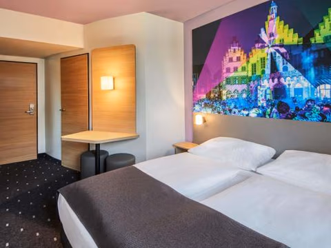 B&B HOTEL Frankfurt-Niederrad — foto 2