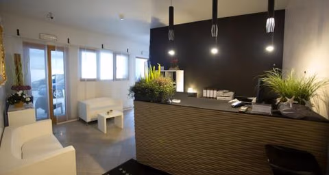 Lacroma Aparthotel — foto 8