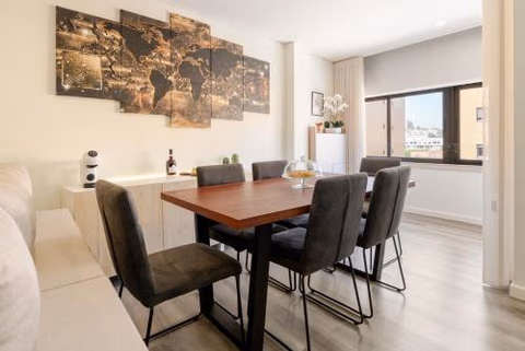 Spacious & Stylish Flat with Garage by HostWise — photo 2