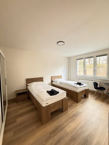 Mid-Town Spacious Apartment — photo 8