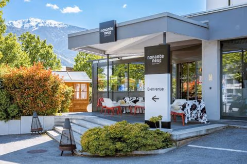 Nonanteneuf appart hōtel Sierre - contactless check-in — foto 3