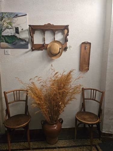 La Nava, casa de pueblo con patio y calefacción con chimenea — foto 9