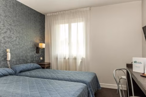 Brit Hotel Cahors - Le Valentré — foto 4