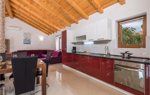 4 Bedroom Nice Home In Gostinjac — foto 7