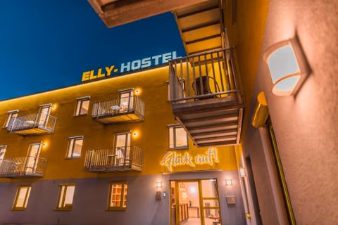 ELLY Hostel — photo 2