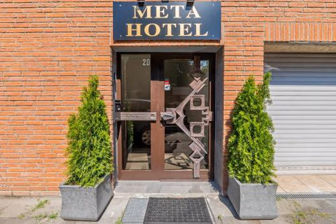 Meta Hotel — foto 1