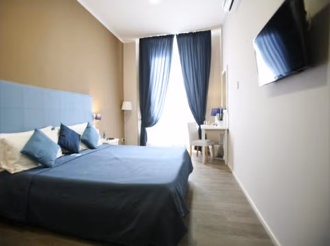 Hotel Magenta — photo 2