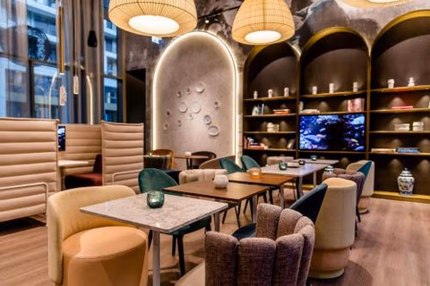 Motel One Dresden am Zwinger — photo 1