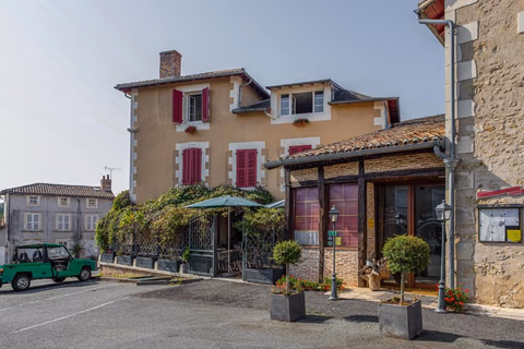 Logis Auberge le centre poitou — foto 1