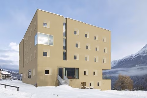 Scuol Youth Hostel — foto 4