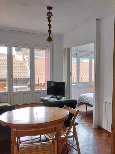 Luminoso, céntrico y silencioso apartamento — foto 3