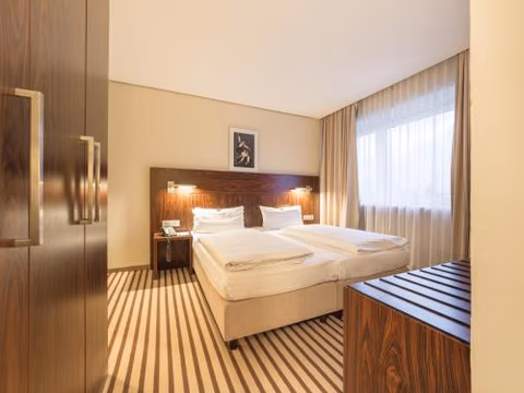 Hotel an der Oper — photo 4