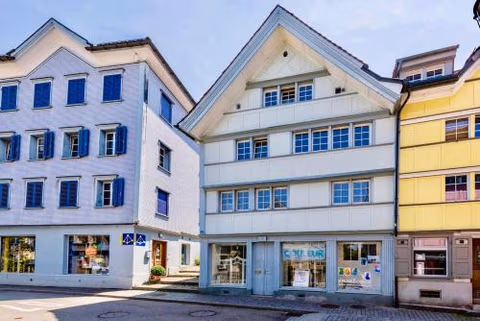 Farbige Wohnung Zentral — foto 1