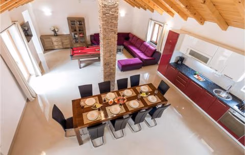 4 Bedroom Nice Home In Gostinjac — foto 6