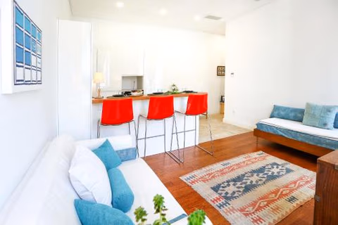 Jump Into the Lull Apartment — photo 7