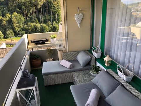 3 und halb Zimmer Wohnung 10 Minute zum ESC — foto 6