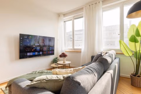 Spacious City View Apartment - Prime Location Biel — foto 4