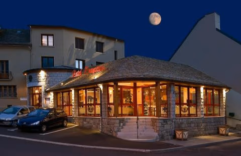 Hôtel Restaurant Prunières — foto 1