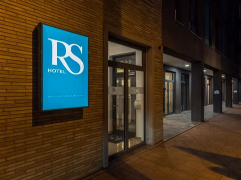 RS-HOTEL - smart & modern Hotel Apartments — photo 8