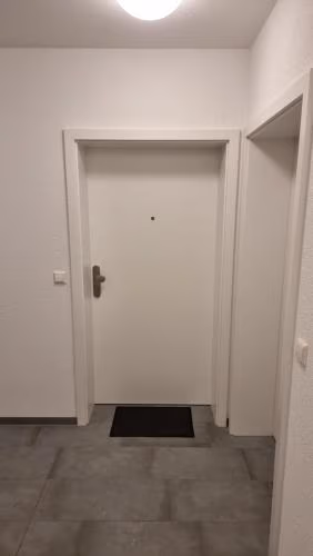Modern ausgestattete Neubauwohnung — foto 3