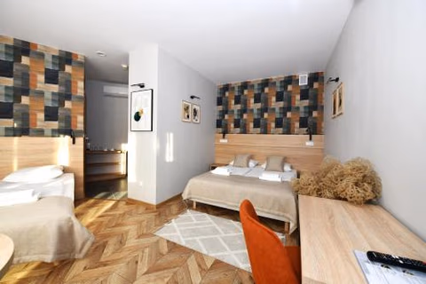 Hotel Polonia — foto 1