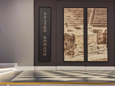 Teatro Romano Exclusive Suites — photo 6
