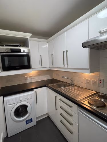 City Centre flat with Balcony — foto 4
