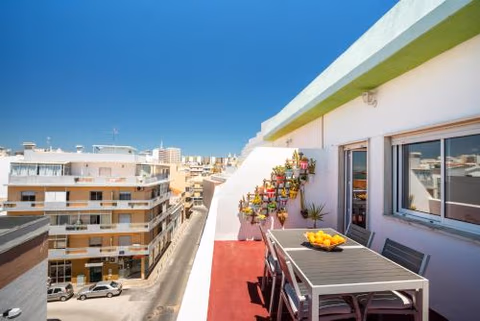Dreamers Duplex with Seaview — photo 7