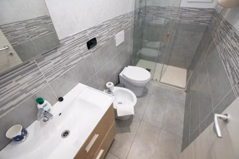 H2ome Lagaccio 4 rooms, 2 bathrooms, AC, near Principe Station — foto 8