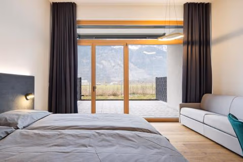 Visionary Hospitality Altdorf, Uri - Premium Apartments with Free Parking, Washer, Kitchen, Terrace, Train Station — foto 1